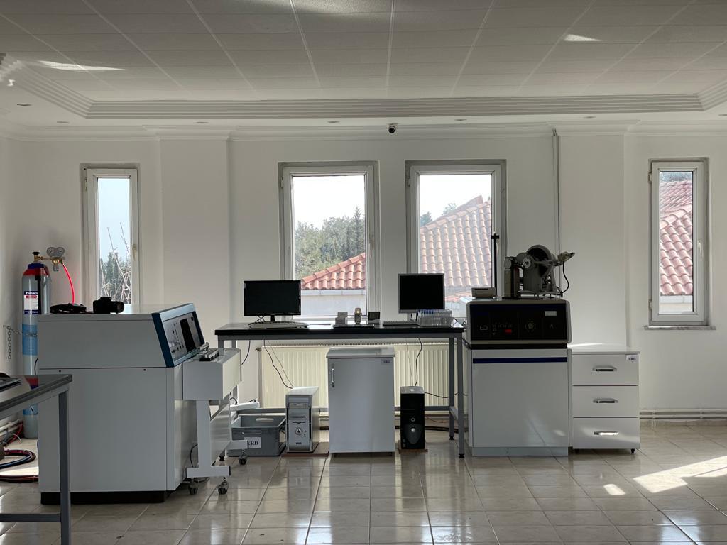 لابراتوار معدنی